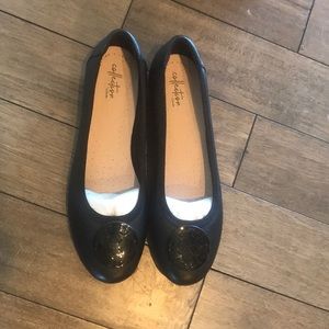 NEW in box. Clarks Gracelin Lola flats.